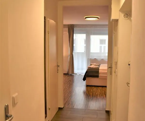 Studio-apartment Augarten Apartment